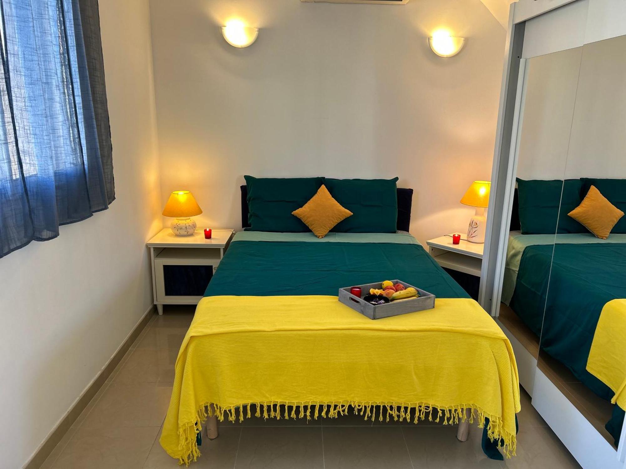 Apartment Celebre Vieux Port, Marseille