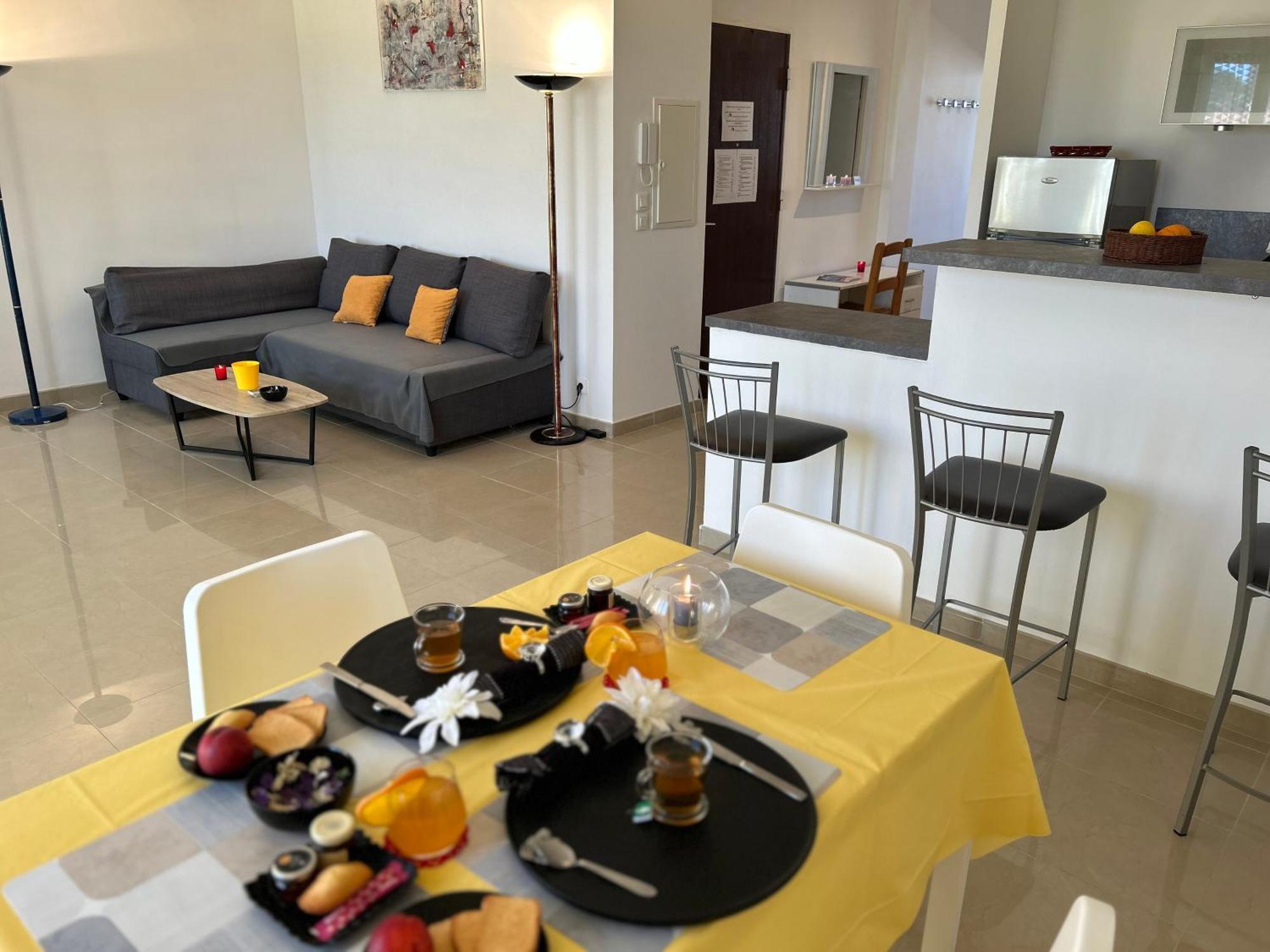 Appartement Celebre Vieux Port, *